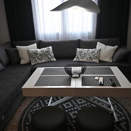 Haris 303 Apartment By Vpn Accomodation Athen Eksteriør billede